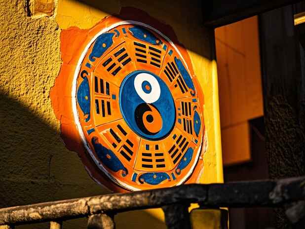 传统八字的未来探索：八字会在未来的命理中有什么发展？